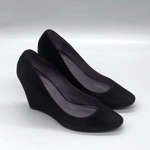 LOGAN SUEDE WEDGE HEELS